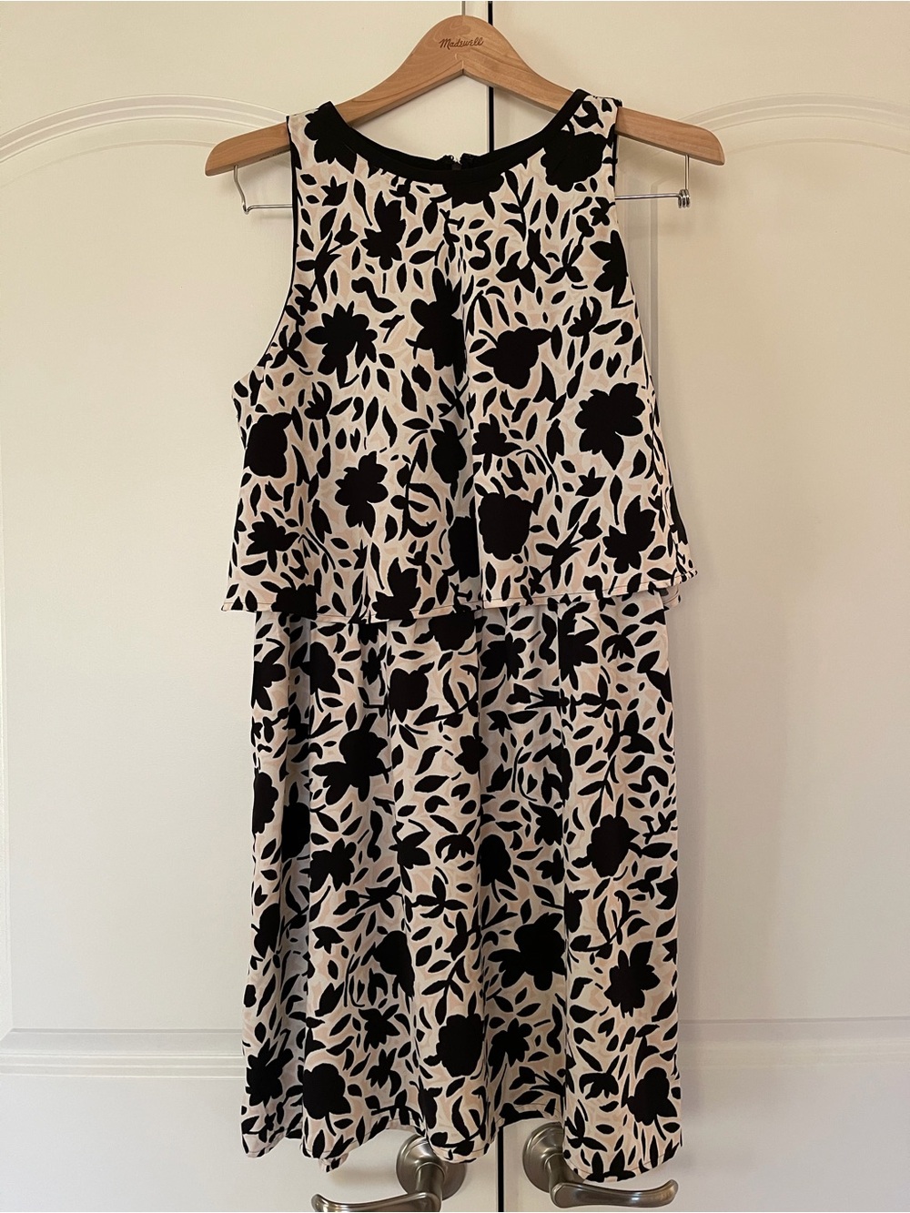 Loft Sleeveless Black & Cream Floral Layered Dress - Picture 1 of 6